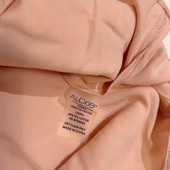 Alexis Boriana Eyelet Romper Sz M - Picture 9 of 9